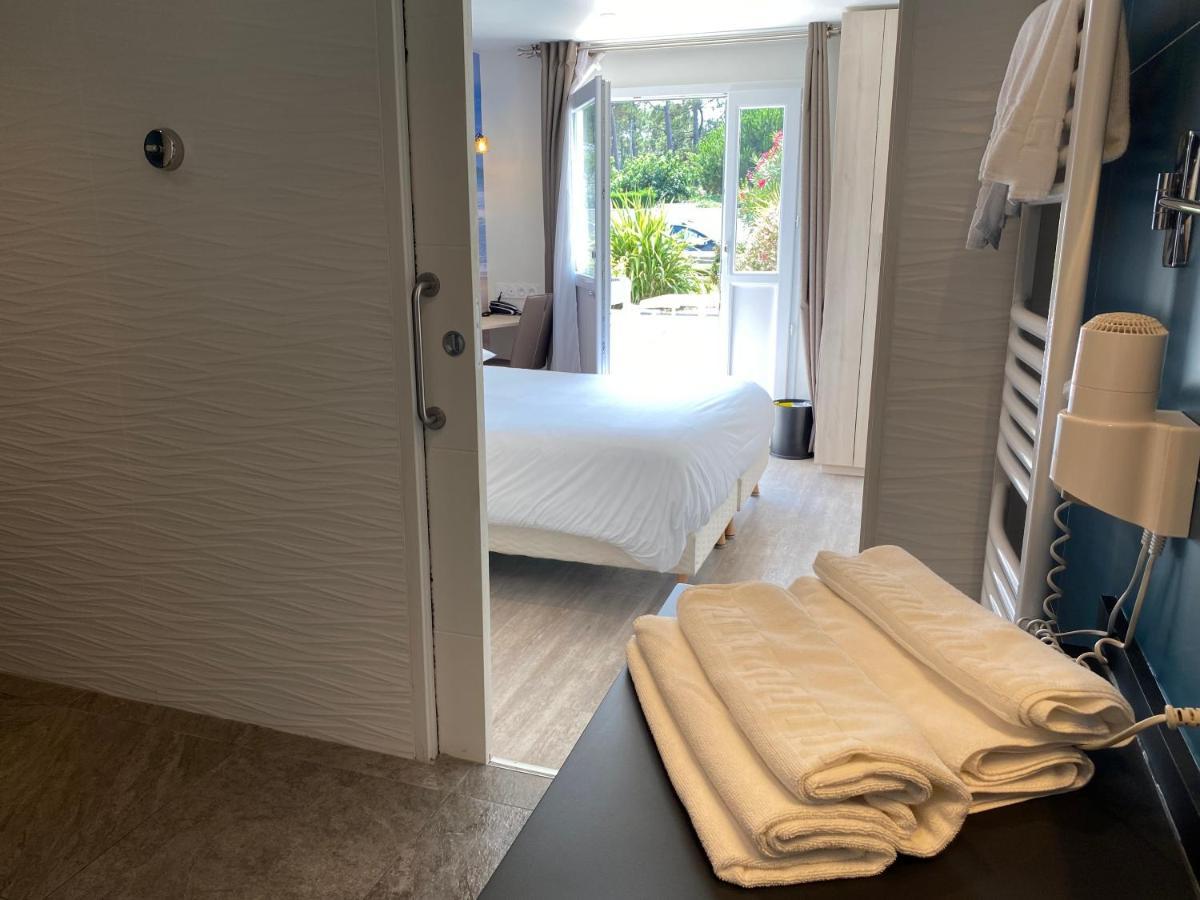 Les Vagues Hotel Restaurant Biscarrosse-Plage Kültér fotó