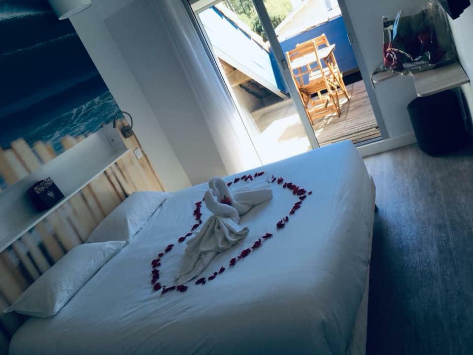Les Vagues Hotel Restaurant Biscarrosse-Plage Kültér fotó