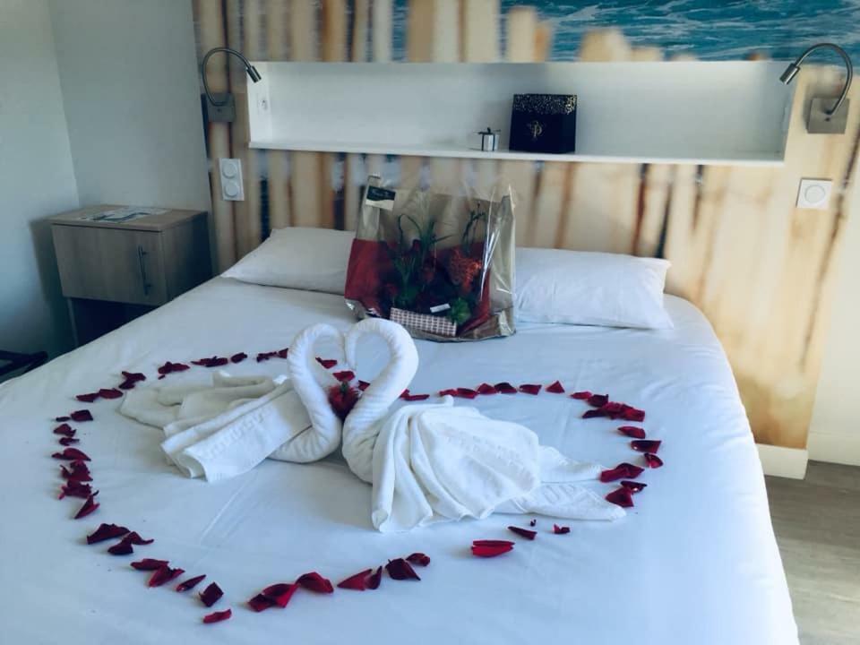 Les Vagues Hotel Restaurant Biscarrosse-Plage Kültér fotó